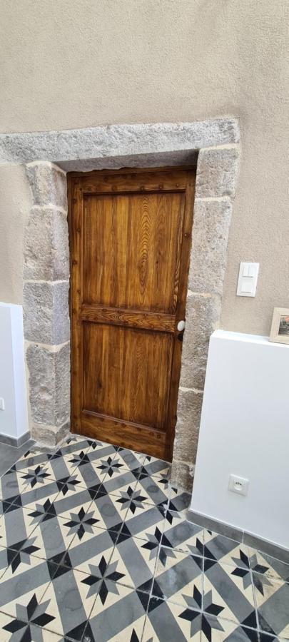 Magnifique maison en coeur de Balazuc, proche plages ardèche Esterno foto