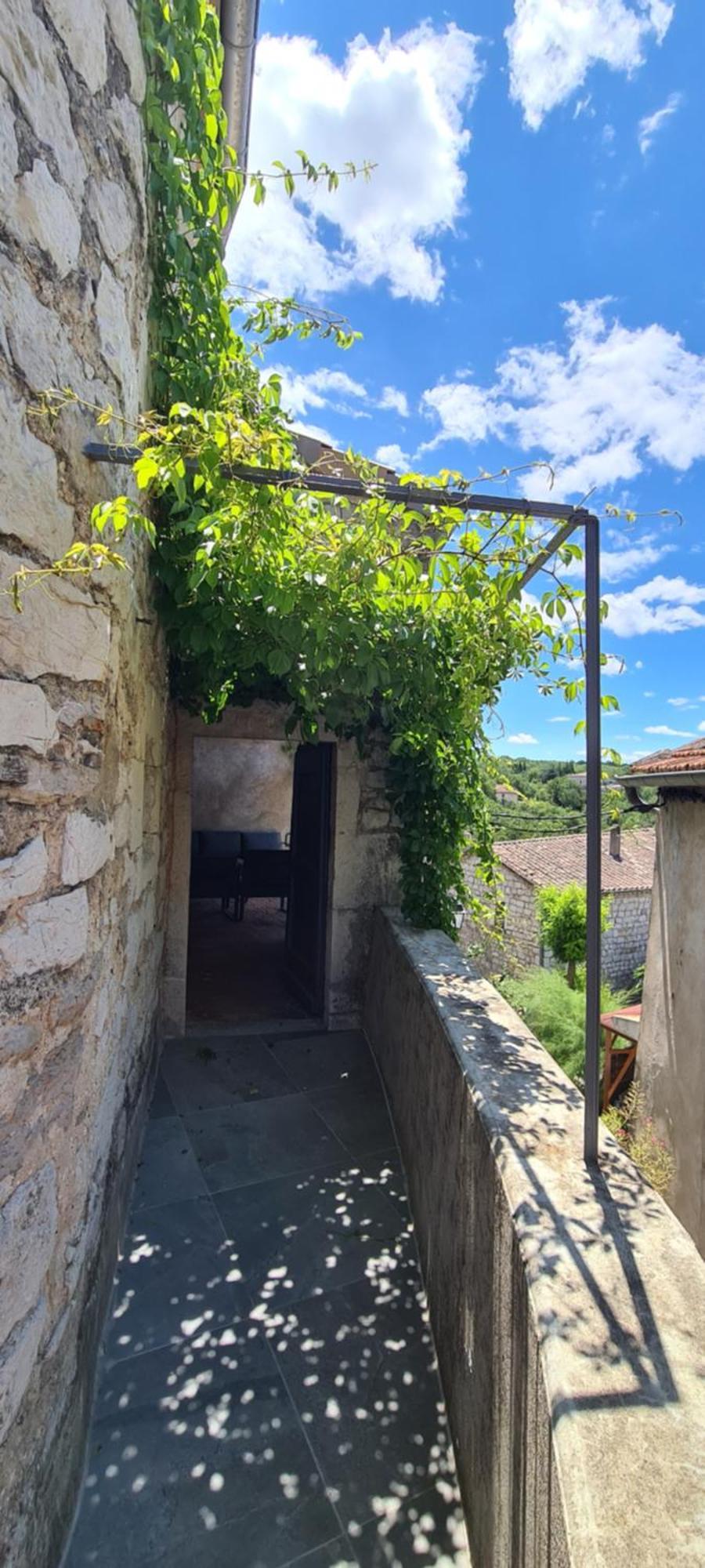 Magnifique maison en coeur de Balazuc, proche plages ardèche Esterno foto